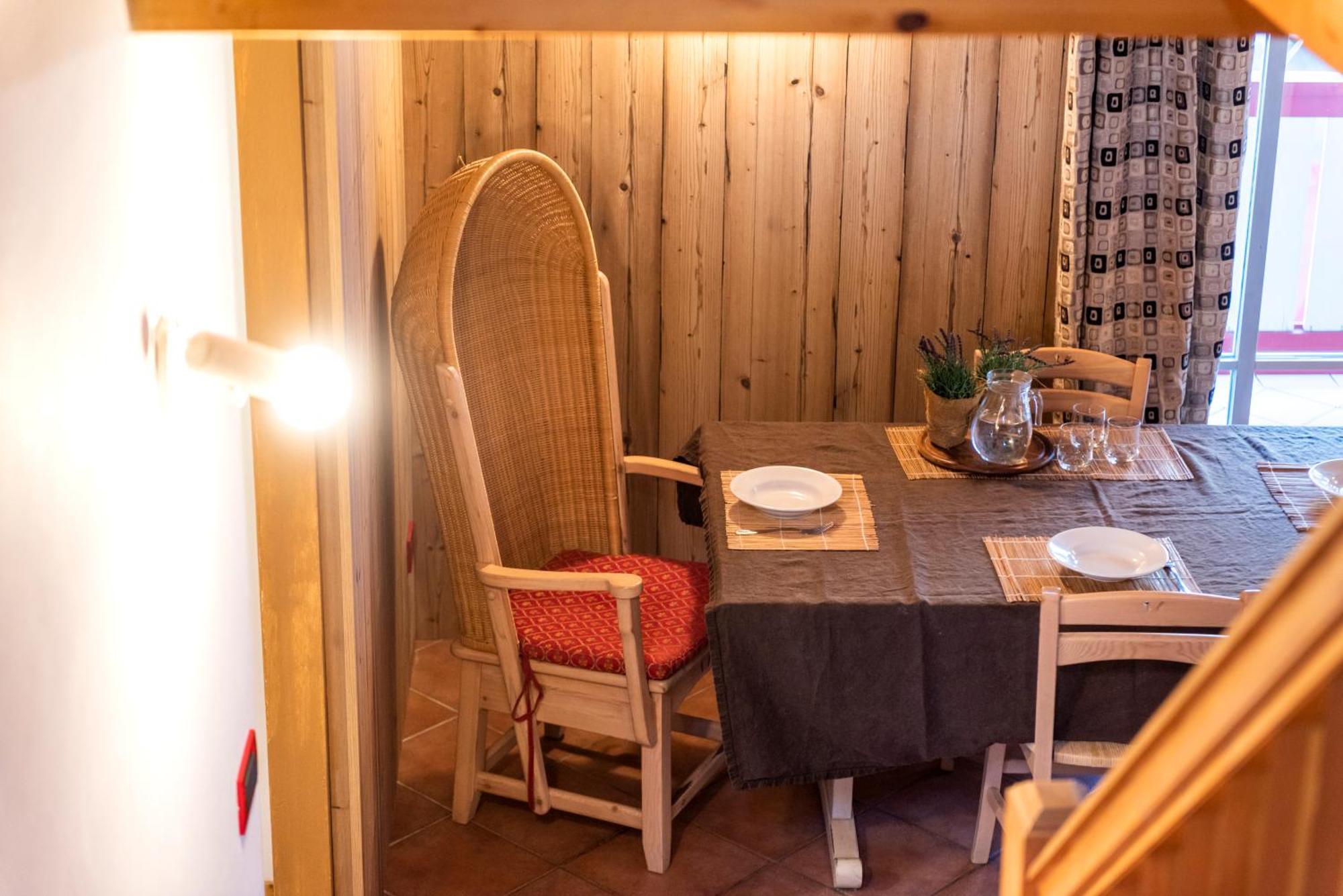 Ciasa Buro - Resh Apartment Моена Екстериор снимка